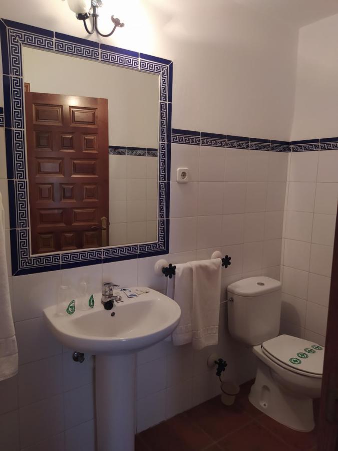 Hostal Urbion Vinuesa Exteriör bild